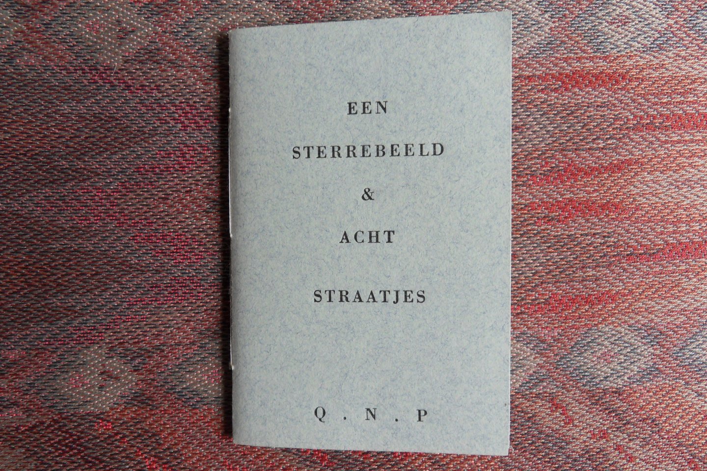 Heide, Albert van der Heide (straatjes gelegd door). - Een Sterrebeeld & Acht Straatjes. [ Genummerd ex. 32 / 70 ]. [ Ornamenten ].