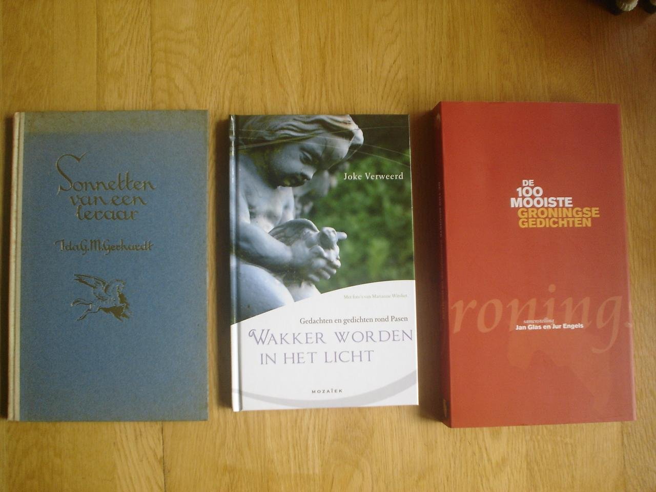Diverse gedichtenbundels / 1. verzen voor Mei-Han 2. Of je wilt of niet 4.Klare luchten 7. Wakker worden in het licht  8. De 100 / honderd mooiste Groningse gedichten - Diverse bundels vanaf 4,50 euro  Zie meer info // 9. Fryslan, literaire reis langs het water 10. Bloemen die spreken  11. Stille verwondering 12. Geef mij je hand  13. Sterven, twaalf beschouwingen