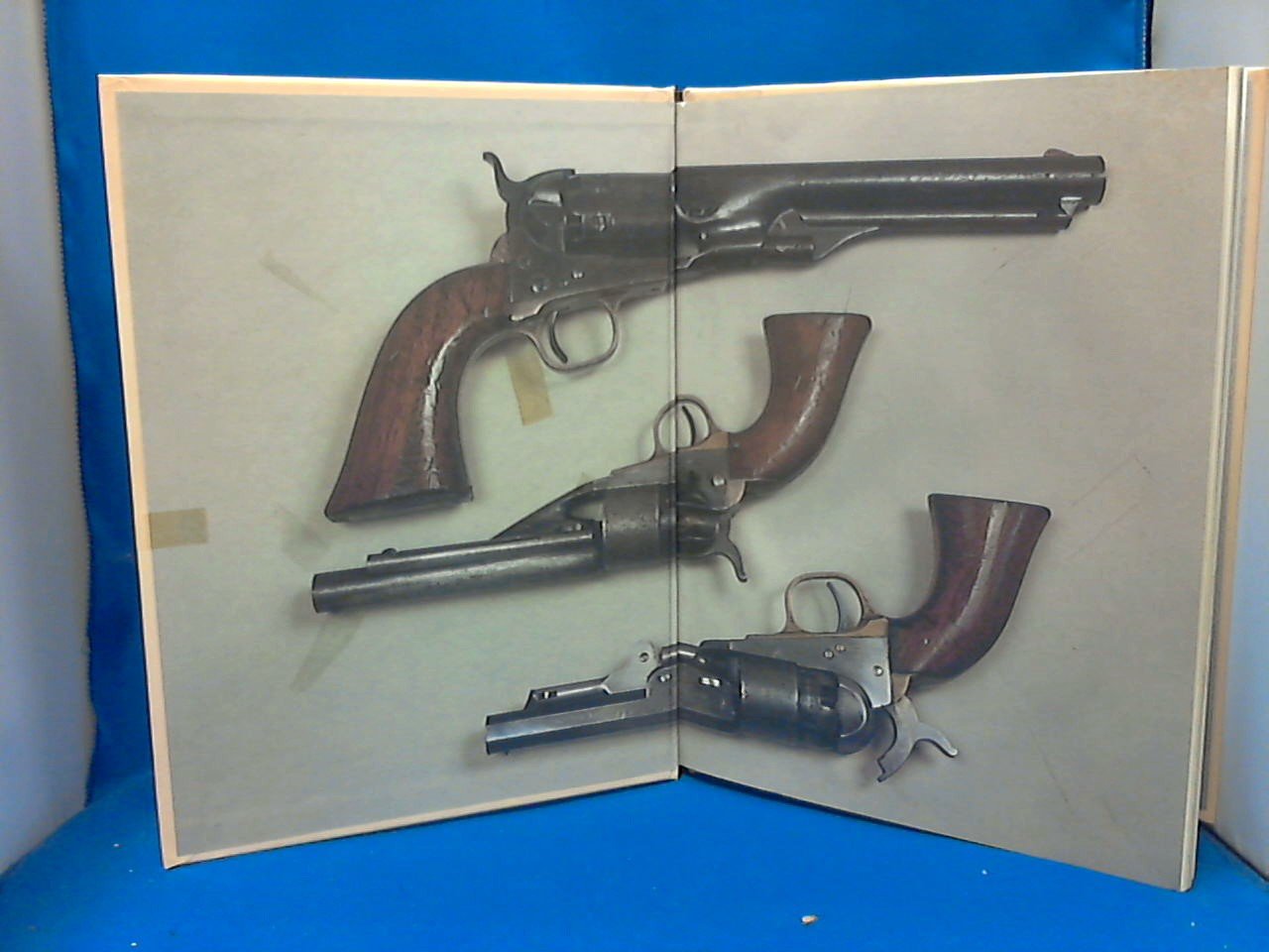 Logan Thompson - Guns