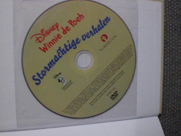 Smit, Peter - Disney's Winnie de Poeh / stormachtige verhalen Boekje en DVD
