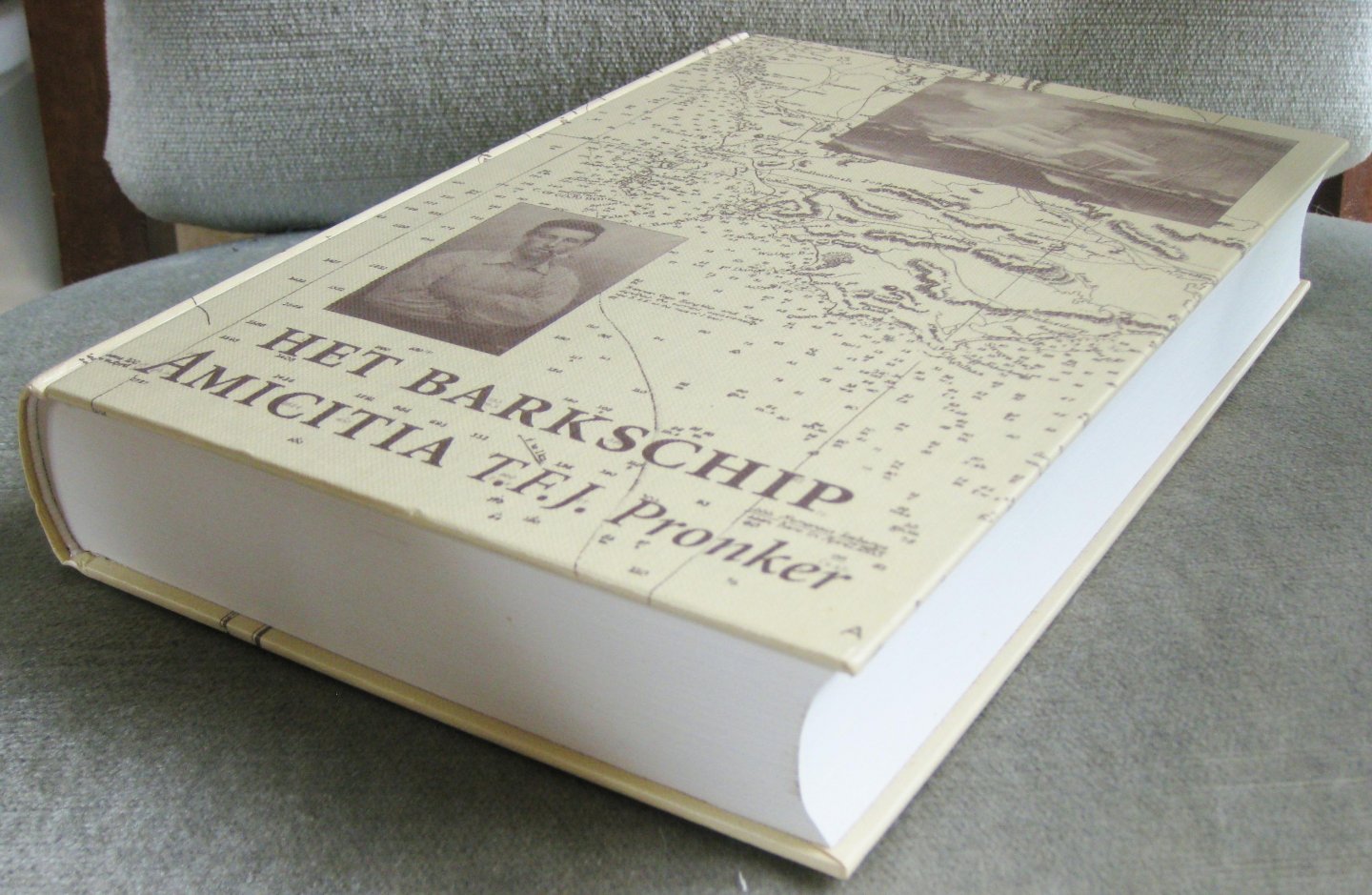 Pronker, T.F.J. -   Pronker, Ton - Het Barkschip Amicitia