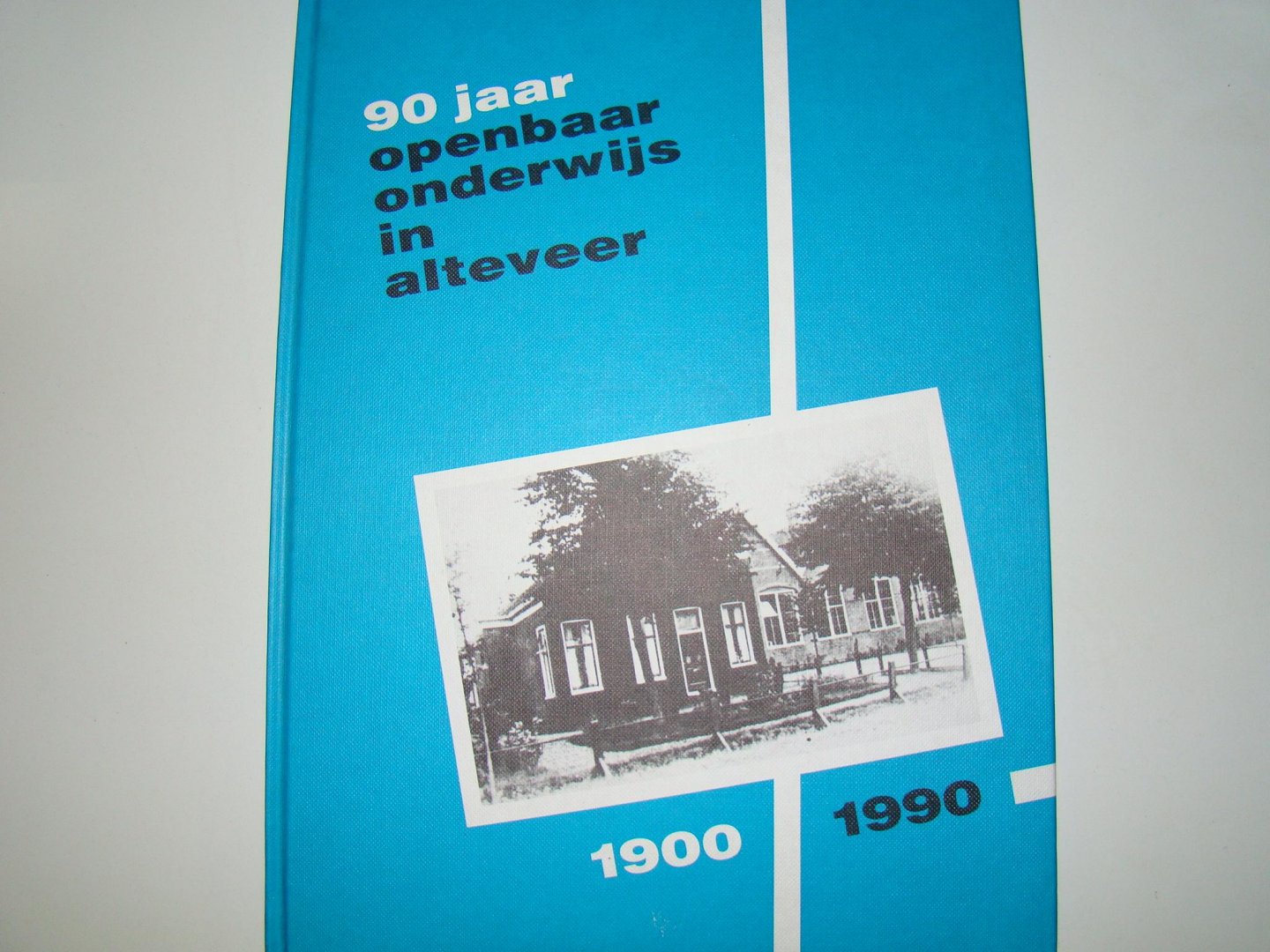 Molter, J. - 90 jaar openbaar onderwijs in Alteveer 1900 - 1990