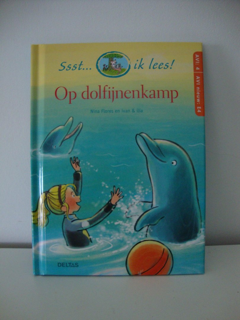 Flores, Nina - Ssst... ik lees! Op dolfijnenkamp