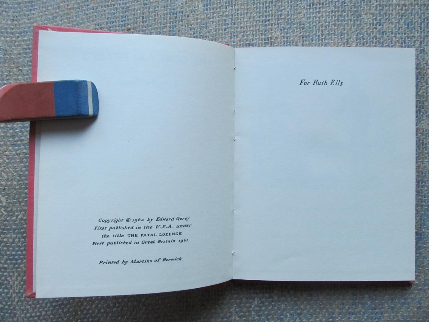 Gorey, Edward - THE GOREY ALPHABET