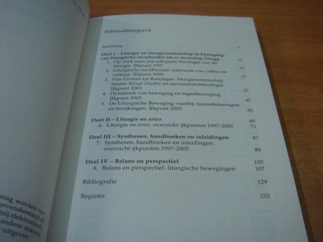 Post, Paul - Liturgische bewegingen - thema's, trends en perspectieven in tien jaar liturgiestudie : een literatuurverkenning 1995-2005