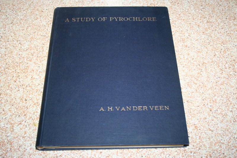 Adriaan Hendrik van der Veen - A Study of Pyrochlore