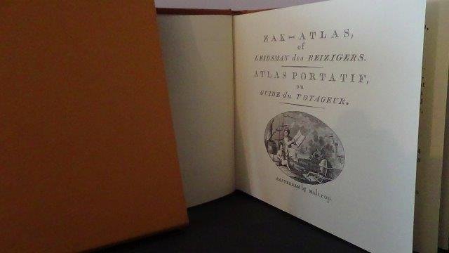 Holtrop, Willem - Zak-Atlas of leidsman des reizigers. Atlas portatif, ou guide du voyageur.