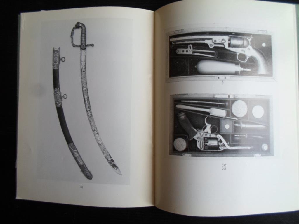 Catalogue Sotheby’s - Good Modern Sporting Guns, Antique Firearms, Armour and Edged Weapons