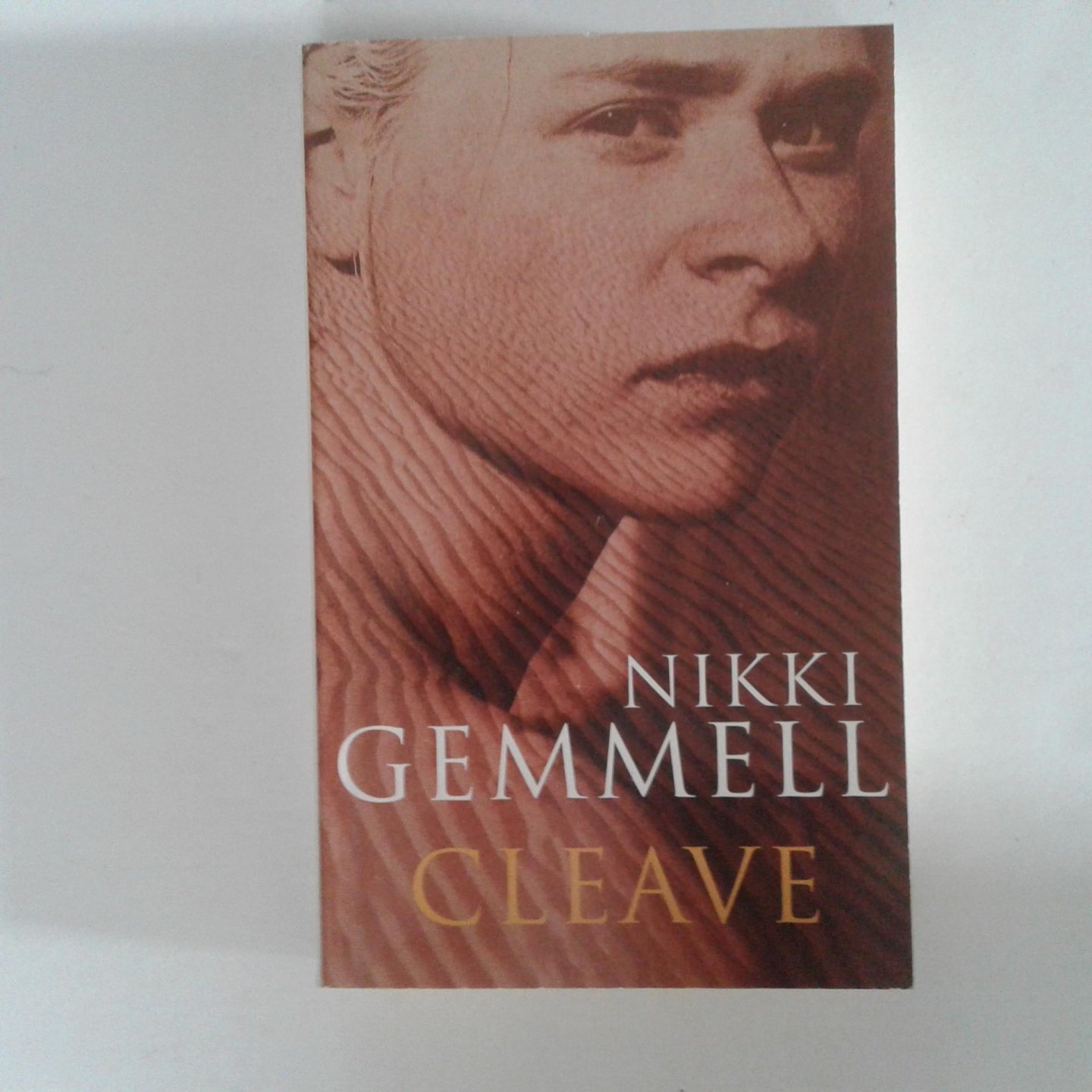 Gemmell, Nikki - Cleave