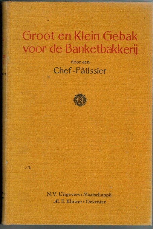 Chef-patissier - Groot en klein gebak voor de banketbakkerij door een Chef-patissier
.