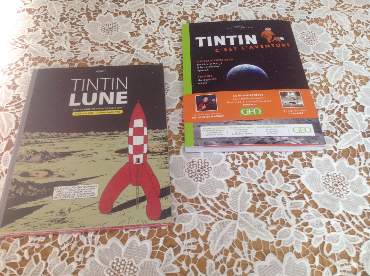 Hergé - Tintin et la Lune met extraatje Geo Maanjaar 2019