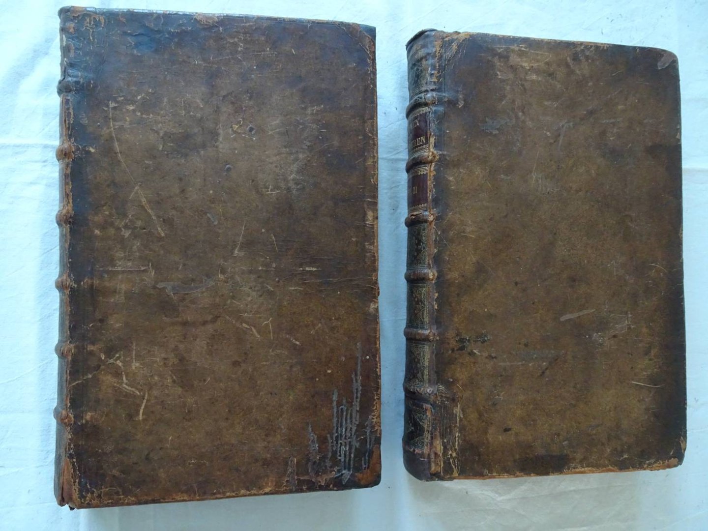 N.n.. - Costumen van het Graefschap van Vlaenderen. 2 Vols.