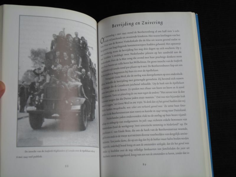 Kolfschoten, Frank van - De Koningin van Plan Zuid, Geschiedenissen uit de Beerthovenstraat