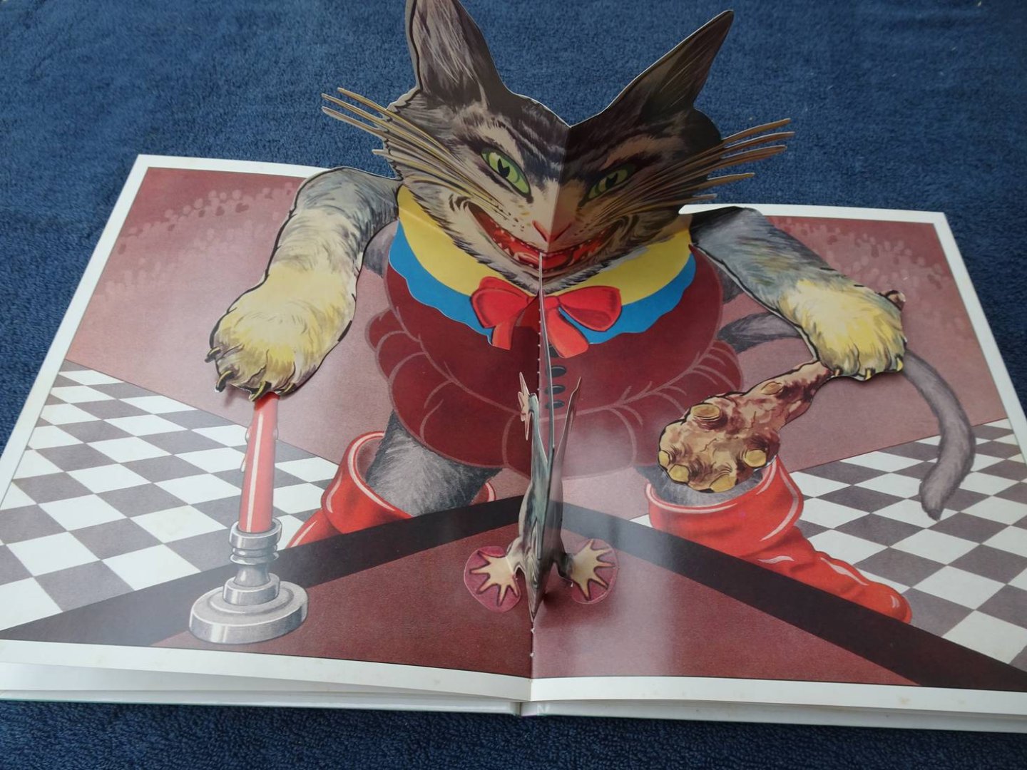 Carey Cloud, C. & Harold B. Lentz. - Puss in Boots. The illustrated pop-uop edition.