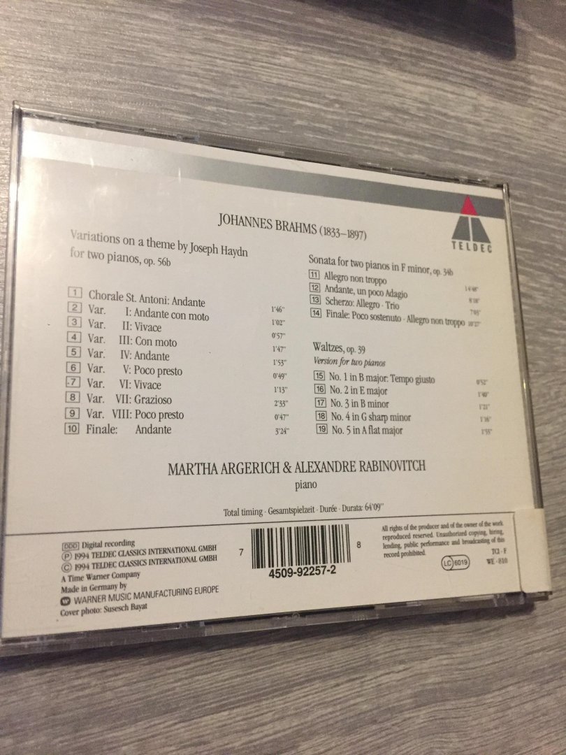 Johannes Brahms - Haydn variations,sonata op 34b waltzes