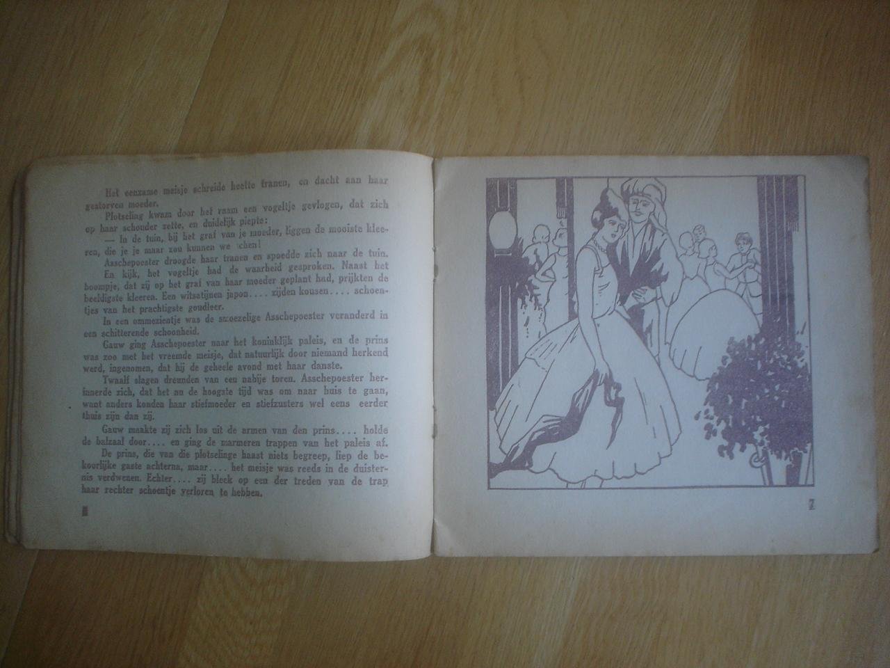  - Sprookjesboek: Asschepoetster ; Blauwbaard ; De Gelaarsde Kat  [ er staat niet Asschepoester of Assepoester