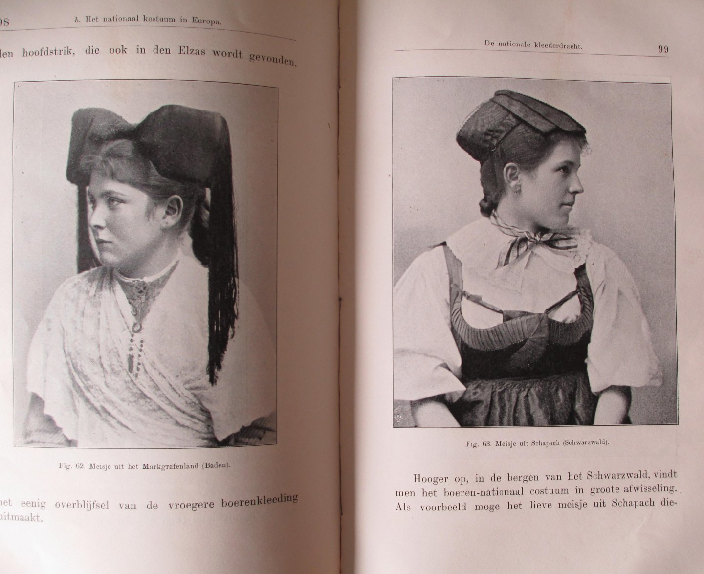 Stratz, C.H. - De Kleeding van de Vrouw