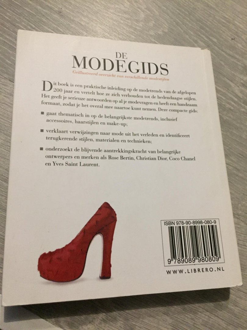 Fiona Ffoulkes - De modegids