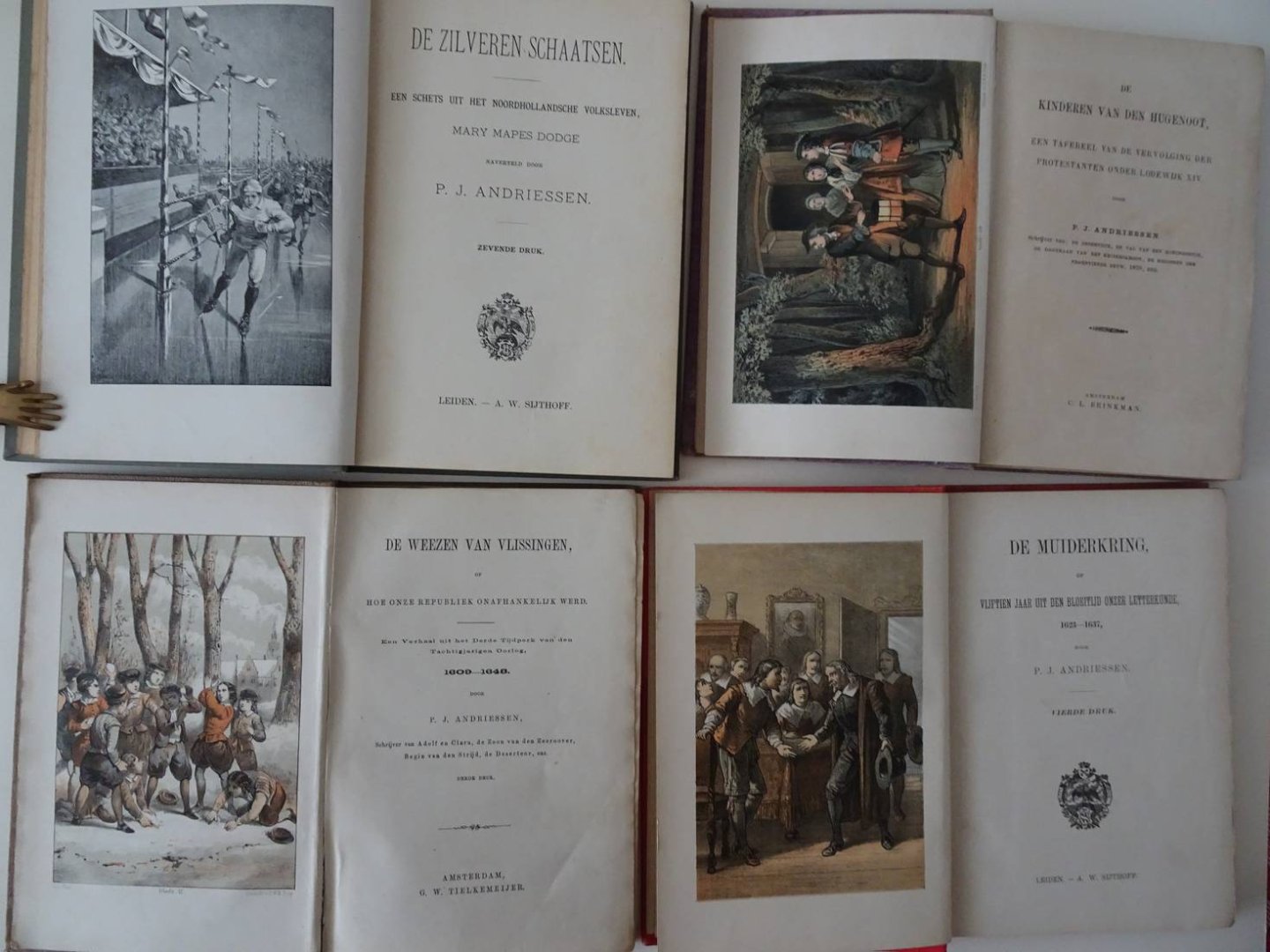 Andriessen, P.J. - Vier titels: De kinderen van den Hugenoot; een tafereel van de vervolging der Protestanten onder Lodewijk XIV (I). De weezen vasn Vlissingen of Hoe onze republiek onafhankelijk werd (II). De Muiderkring (III). De zilveren schaatsen ( naar Mary...