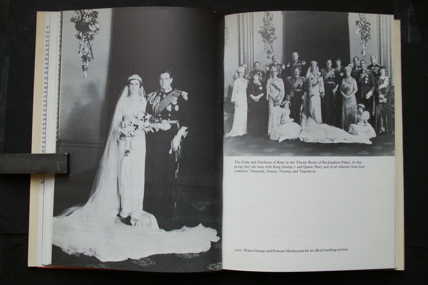 Christopher Warwick ; Longford, Elizabeth - 2  Centuries  of  Royal Weddings