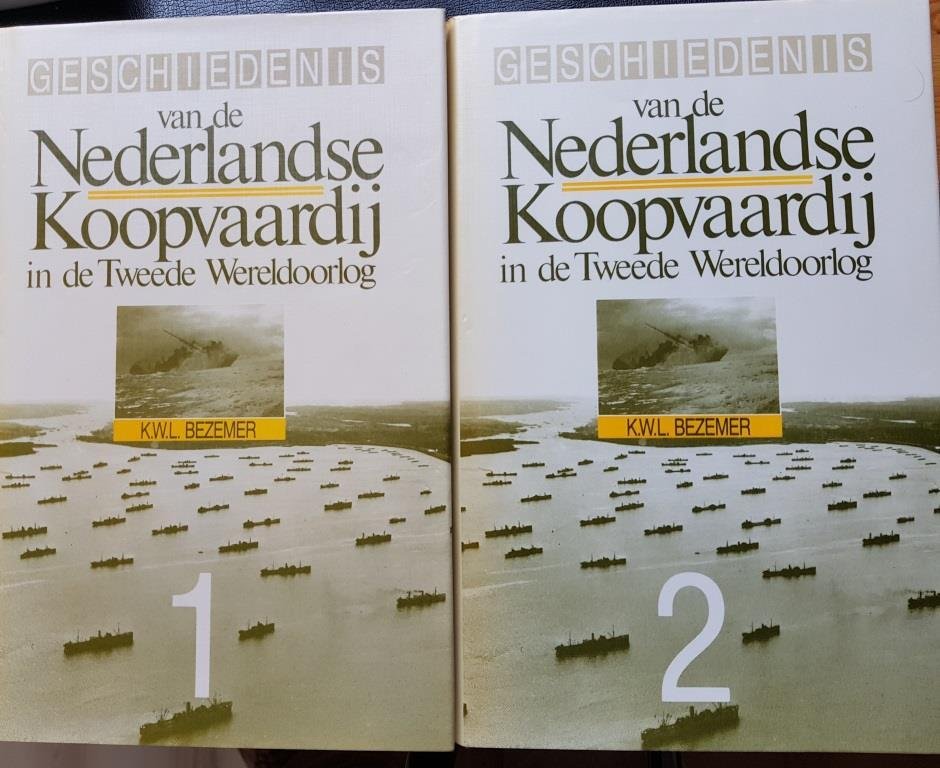 Bezemer, K.W.L - Geschiedenis van de Nederlandse Koopvaardij in de Tweede Wereldoorlog - Deel 1 en 2.