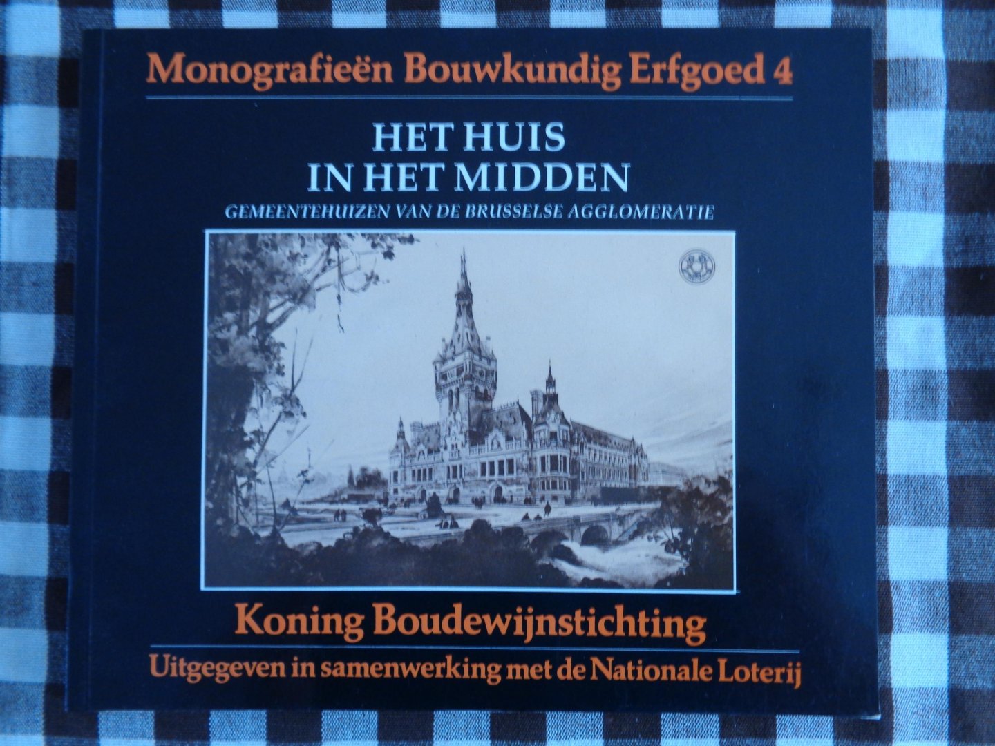 Jurion Waha - Huis in het midden / druk 1