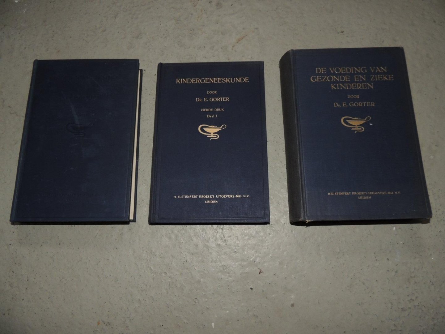 Gorter Dr. E. - Kindergeneeskunde. Compleet in 2 delen met De voeding van gezonde en zieke kinderen, zuigelingen