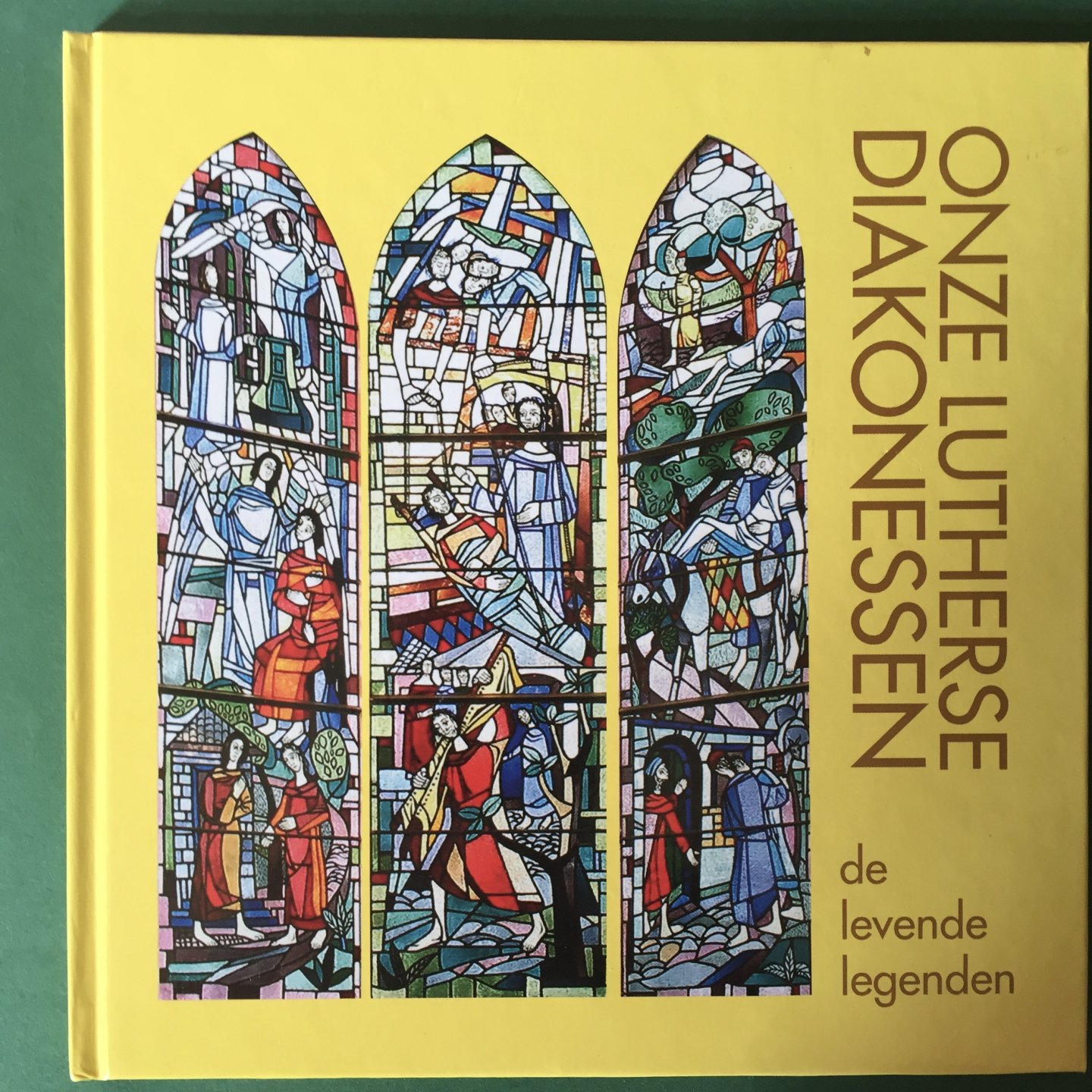 Oosterveer, H. (red.) - Onze lutherse diakonessen; de levende legenden