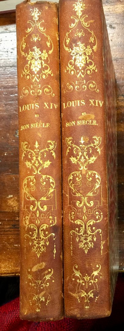 Dumas Alexandre - Louis XIV et Son Siecle  in 2 delen - geïllustreerd door G. Lesestre T.H. Guerin e.a.