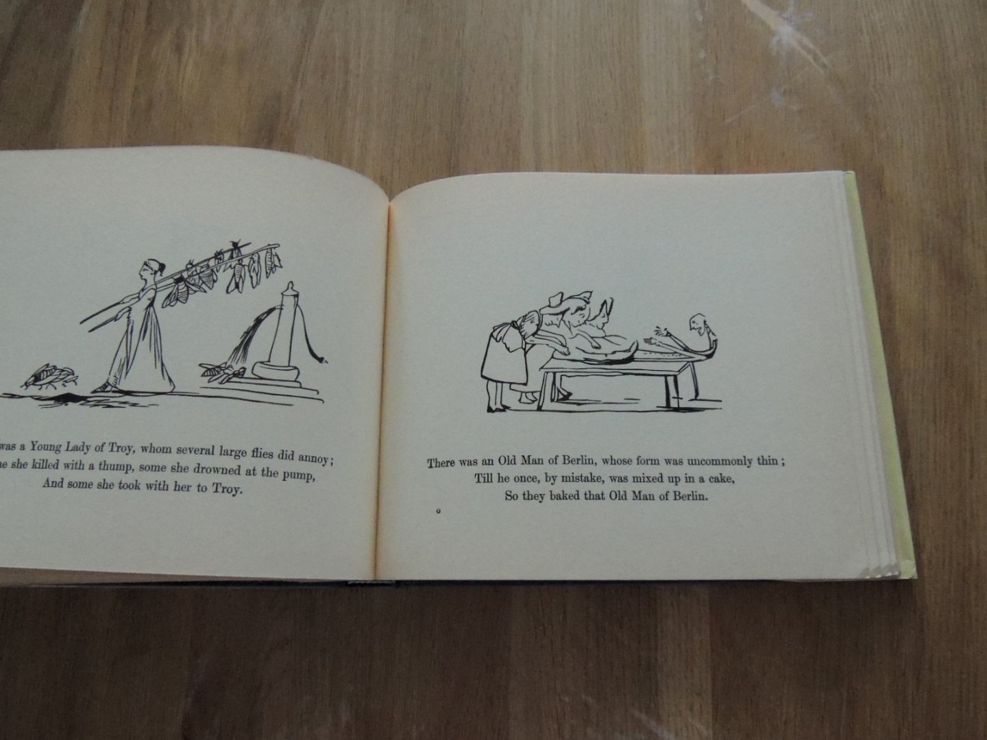 Lear, Edward - Edward lear's book of nonsense and more nonsense - With all the verses and all original drawings by the author