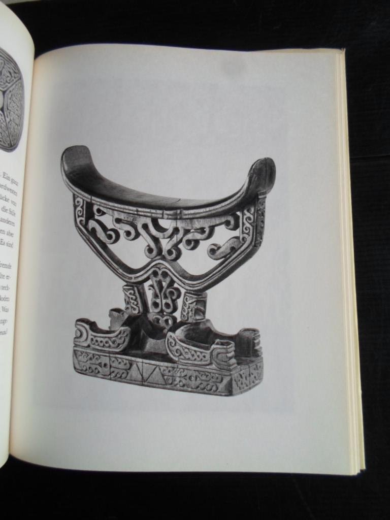  - Orbis Opera, Kostbarkeiten aus dem Linden-Museum für Völkerkunde in Suttgart