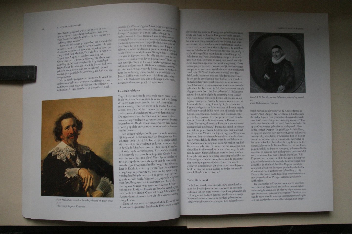 Reinders, Pim; Wijsenbeek, Thera;  e.a. - 4 eeuwen cultuurgeschiedenis  KOFFIE IN NEDERLAND