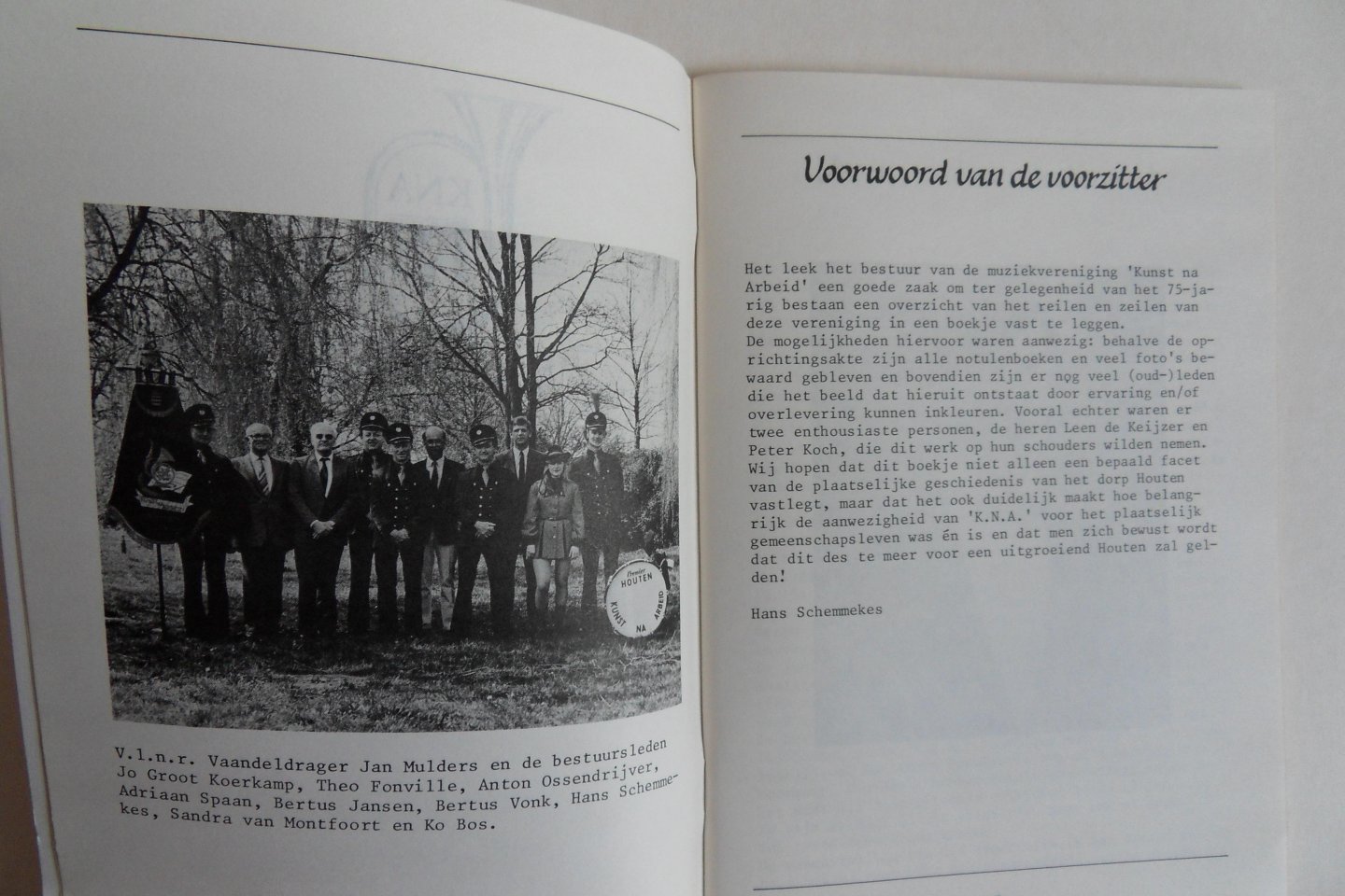 Keijzer, L.M.J. de; Koch, P.J.W. (samenstellers). - 75 Jaar Muziekvereniging "Kunst na Arbeid", 1908 - 1983, Houten.