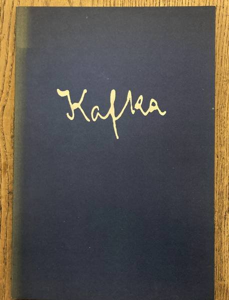 KAFKA, FRANZ. - Das Stadtwappen; Kleine Fabel; Heimkehr; Der Aufbruch; Eine alltägliche Verwirrung; Er; Der Schlag ans Hoftor. Met zeven lithos in origineel door Jan Bons