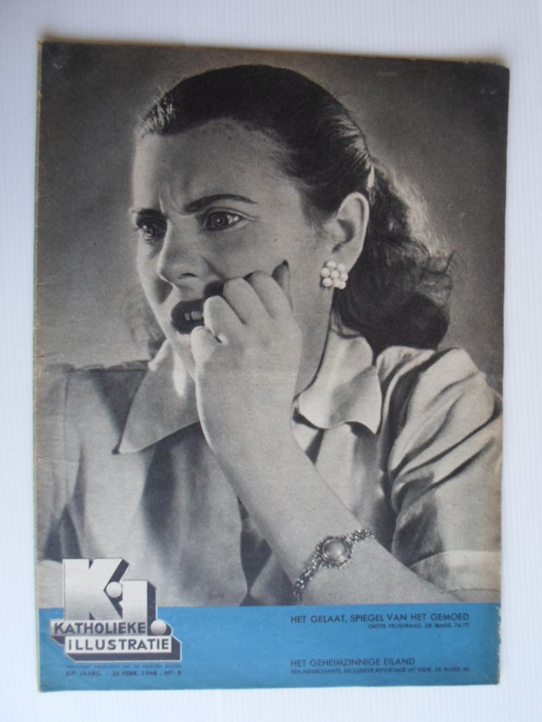 Indie Artikel - Eereveld Tjililitan, 1pp, Artikel Het geheimzinnige eiland, Pater H. Geurtjens over Nieuw Guinea, 4pp