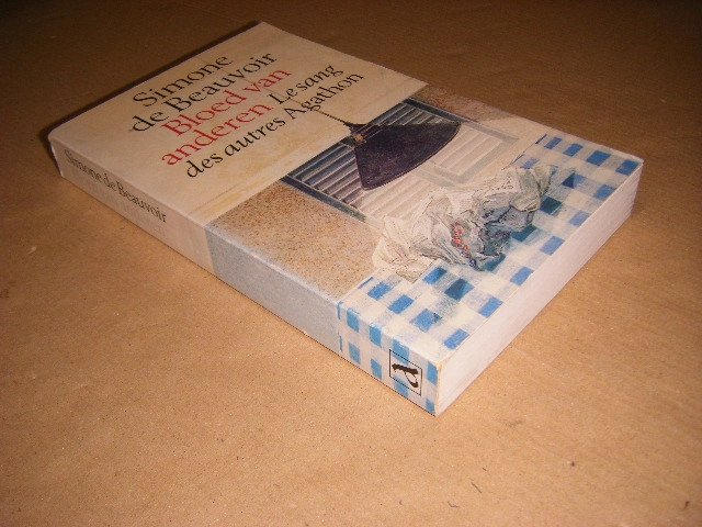 Simone de Beauvoir ; Ernst van Altena (vert.) - Bloed van anderen
