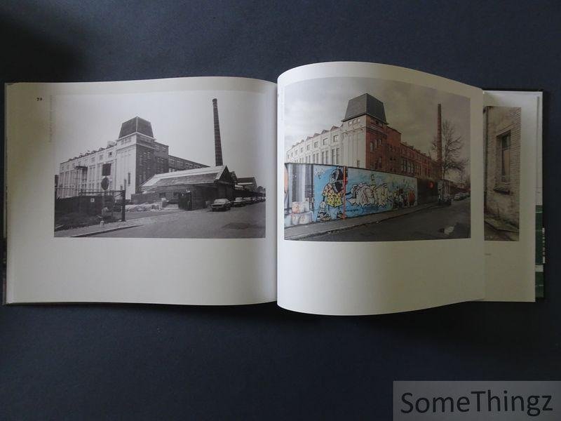 Dumarey, Alexander [fotograaf], Kympers, Marie; Langeraert, Hilde en Moermans, Kathleen [edit.]. - Kathedralen van de industrie.