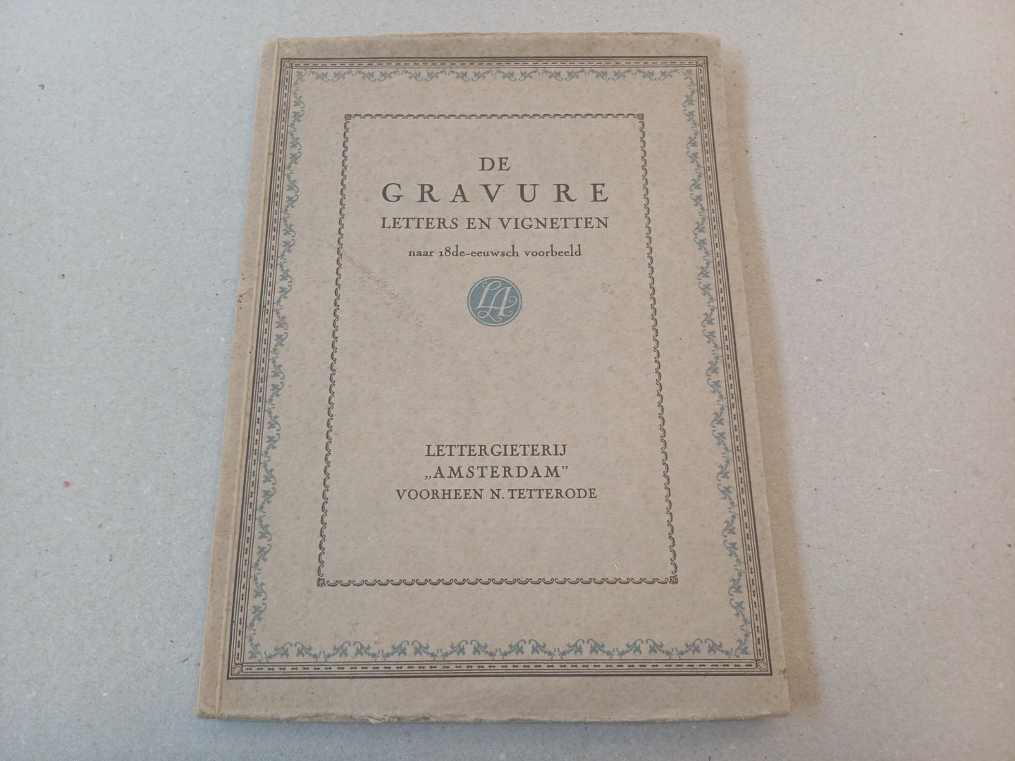 De Gravure - De Gravure. Letters en Vignetten naar 18de-eeuwsch voorbeeld.