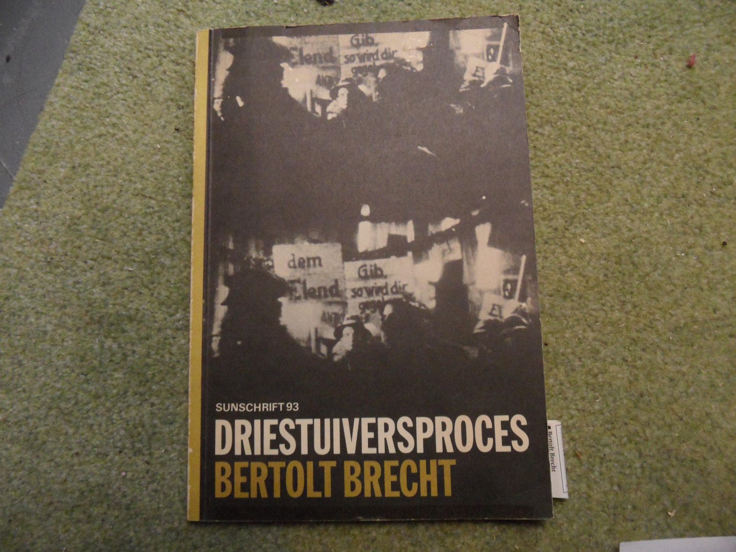 Brecht, Bertolt - Driestuiversproces