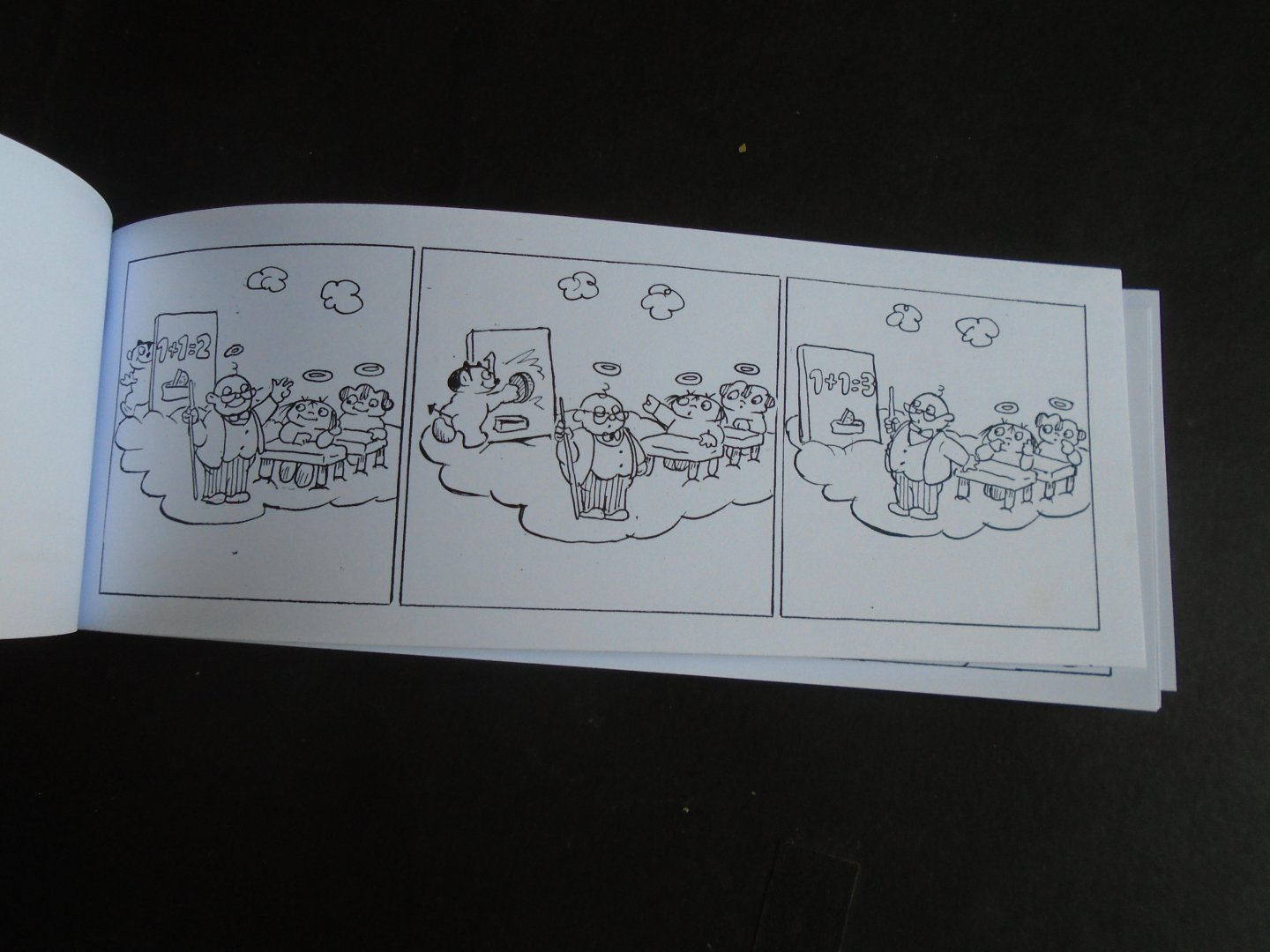 Carmaker, Clive - De Hummeltjes. Zwart wit strip zonder woorden.