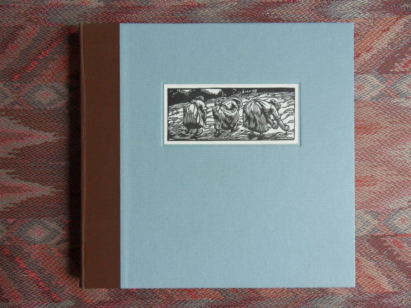 Blamires, David [A bibliographical essay]; Jaffé, Patricia [MP as a wood engraver]; Hyde, Sarah [Catalogue of engraved work]. - Margaret Pilkington. 1891 - 1974. [Genummerd ex. 41 / 175 ].