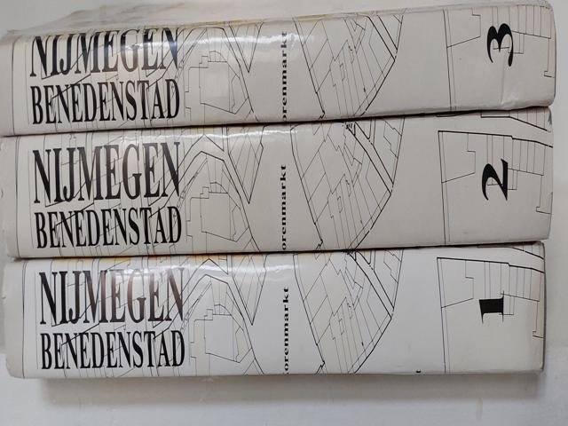 Grinten, E. F. Van Der - Nijmegen Benedenstad . Beschrijving Van Een Grotendeels Verdwenen Stadsgedeelte Aan De Waal.3 Delen Compleet