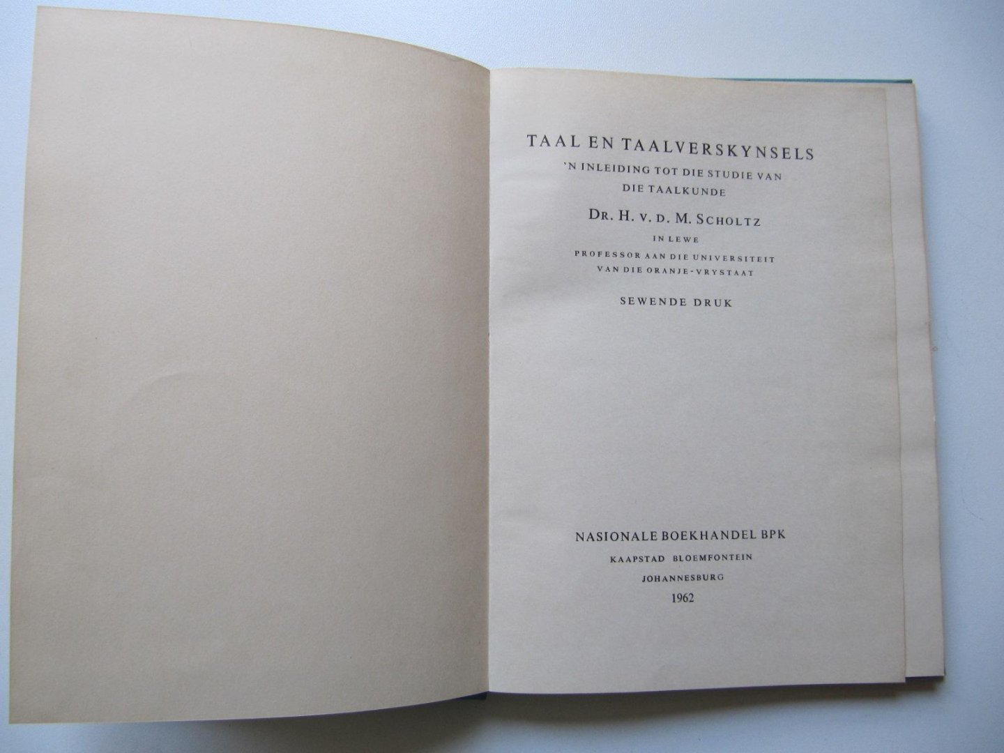  - Taal en Taalverskynsels - 'n inleiding tot die studie van die taalkunde