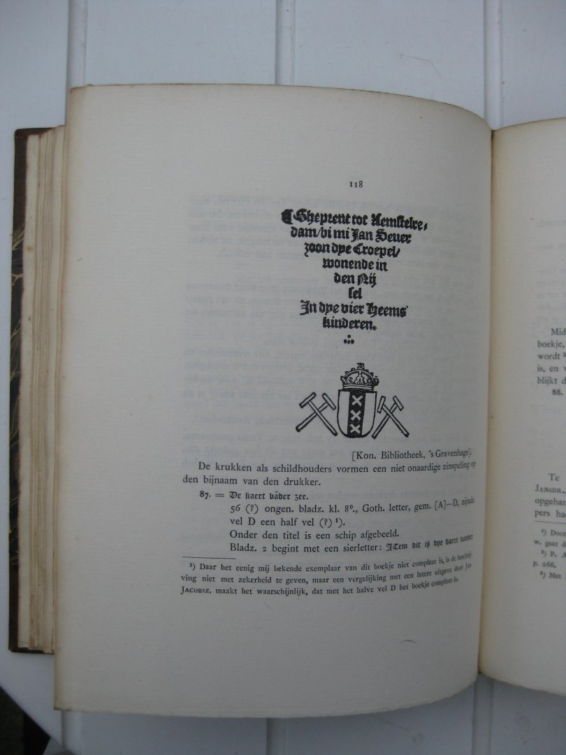 Moes, E.W. enBurger, C.P. - De Amsterdamsche Boekdrukkers en Uitgevers in de Zestiende Eeuw. Deel I,II,III en IV.