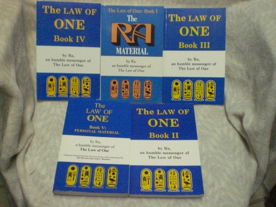 Don Elkins, Carla Rueckert, James Allen Mccarty - The Law of One: Book V. The Ra Material An Ancient Astronaut Speaks