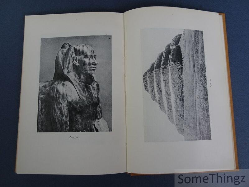 Buck, dr A. de. - De Zegepraal van het Licht: voorstellingen en symbolen uit den Oud-Egyptischen zonnedienst.