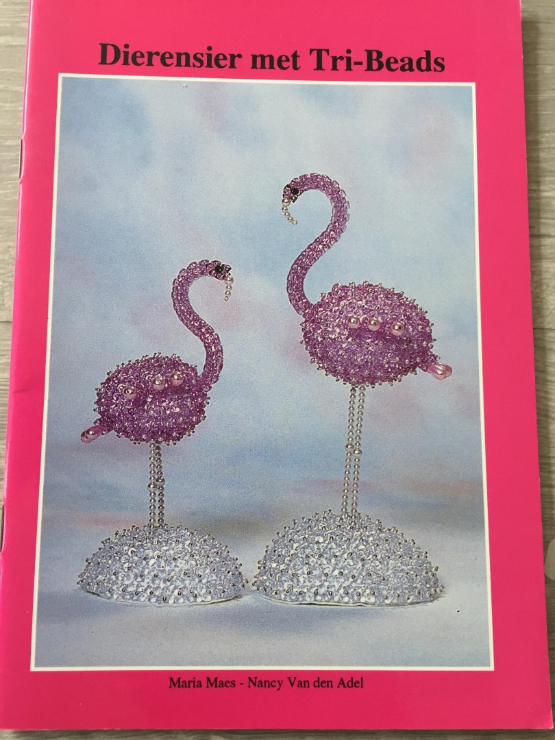 Velden,Voorde,Adel,Foekens - Decoraties met Tribeads en Sunburst