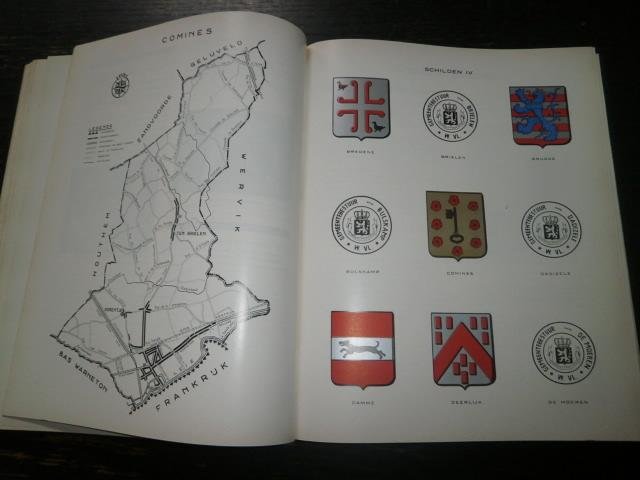 Lucien Dendooven - Dit is West-Vlaanderen (4 delen) . Steden gemeenten bevolking