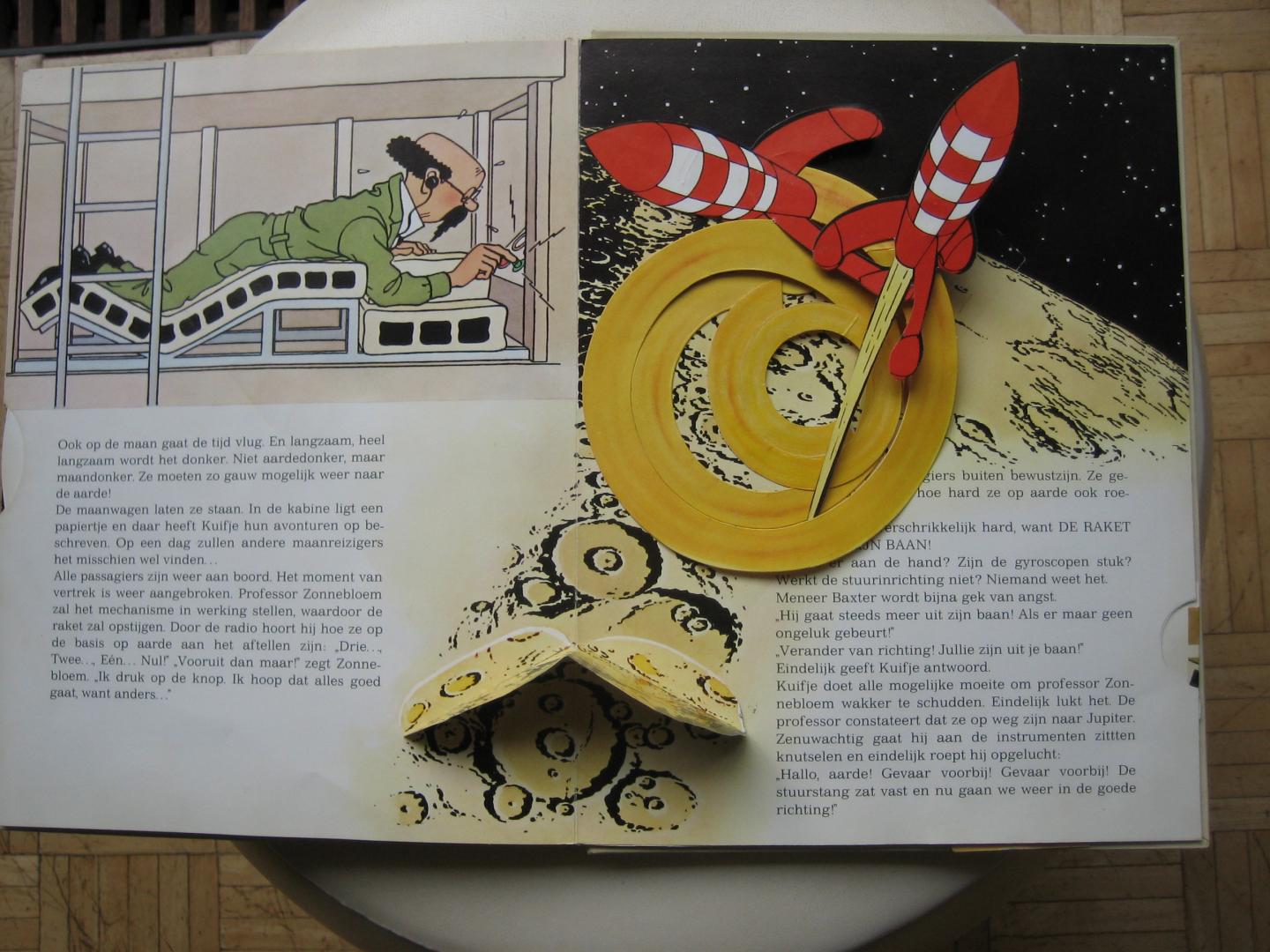 Hergé - Pop-Up boek: De avonturen van Kuifje op de maan