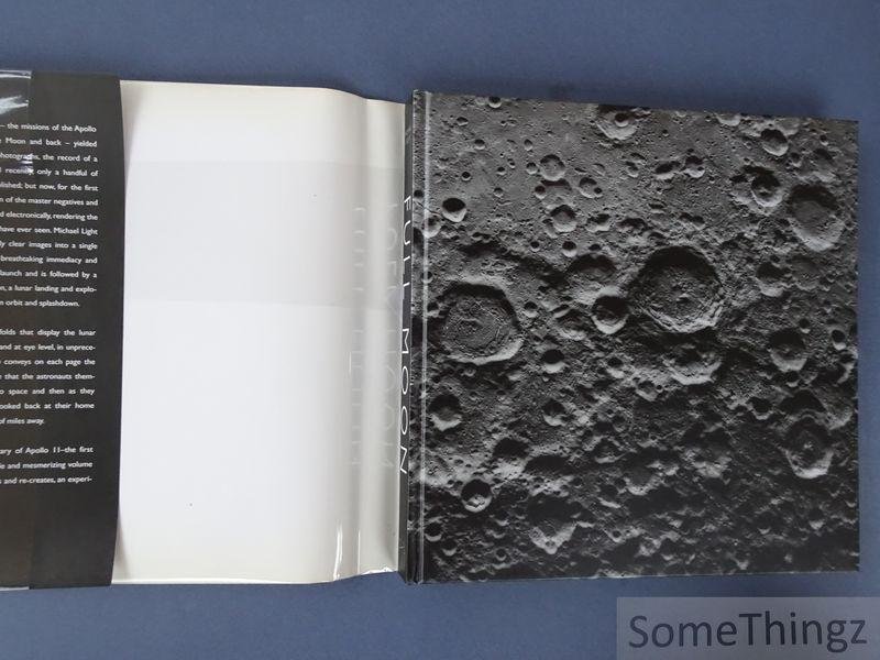 Light, Michael / Chaikin, Andrew (essay). - Full Moon.